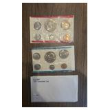 U.S. MINT 1977 UNC COIN SET (P & D)
