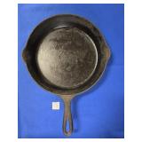 BEST MADE NO. 8 S. R. AND CO. CAST IRON PAN
