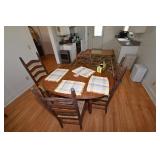 Table in secondary residence