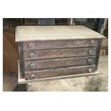 Four drawer chest with adjustable slats
