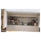 Miscellaneous kitchen lot plates, glasses, decor