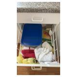 Miscellaneous kitchen lot