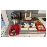Kitchen miscellaneous lot