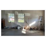 Miscellaneous garage lot