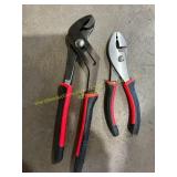 2 pr. Ajustable pliers