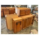 8 ct. upper kitchen cabinets