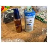 Deodorant & Shimmering Body Oil