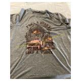I Got A Heart Like A Truck T-shirt sz L