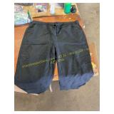 Amazon essentials black XXL pants