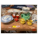 Chicken Stock Pot, Mugs, Creamer+Sugar