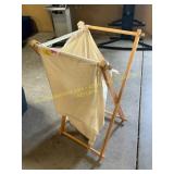 Folding hamper basket