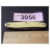 Vintage mother of pearl pocketknife