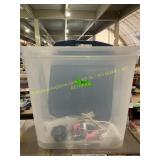 2ct. Totes & miscellaneous items