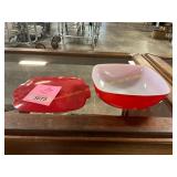 Pyrex Bowl + Lid