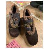 Stuart Weitzman Brown Suede/Faux Size 8.5?