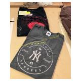 2ct XL Graphic T s, Yankees + 49ers