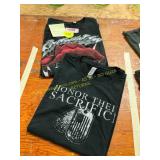2ct Womens L Graphic T s