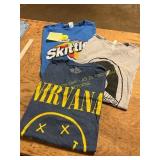 3ct Graphic T-Shirts Size XL