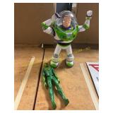 Buzz Light Year + Alien Action Figure