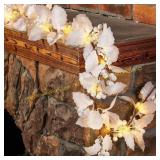 Syhood 6ft Lighted Berry Garland (White) Syhood 6ft Lighted Berry Garland (White)