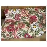 Berkshire Twin-Size Floral Pattern Blanket Berkshire Twin-Size Floral Pattern Blanket