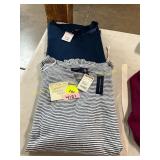2ct Size 2XL NWT Womens Tops