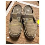 Crocs Walu Size W8 Slip On Shoes