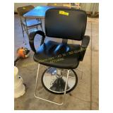 Salon chair