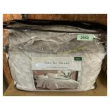 Jennifer Adams Reversible KING 6pc Comforter Set