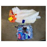EasyWring Mop Head Refill & Sm Chicken Costume