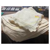 Bedspread + 2ct Shams Queen?