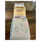 MUK LUKS Women s Wide-Knee High Socks 8-10