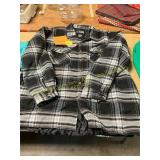 BTC Size XL Lined Flannel Shirt w/pockets