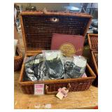 Sewing Basket With Laynards, Atlas