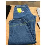 Cabelas Men s Jeans Size 40x32