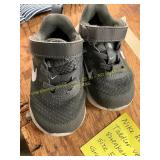 Size 5C Nike Revolution Toddler Sneakers