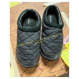 Size 8 Columbia Quilted Slip Ons