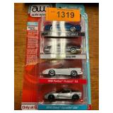 Auto World Deluxe Pack