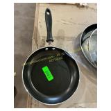 Farberware 10 in frying pan