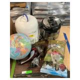 Pressure cooker, globe, rabbit food,