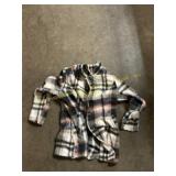 Pretty Garden size large long sleeve shirt