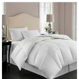 Hotel Grand White Goose Down Queen Comforter