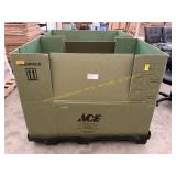 Cardboard tote and plastic pallet