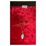 Ladies Vintage Water Drop 10in Pendant Necklace