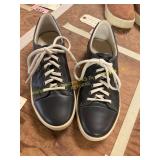 Size 9/9.5 Ecco Soft 7 Leather Sneakers
