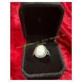 Ladies Retro Elegant Size 6 Moonstone Ring