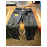 Wrangler Size 32x29, Sonoma Size 32x30