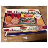 Science Fair 100-1 Electronic Project Kit