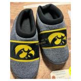 FOCO Iowa Hawkeye Slippers L(11-12)