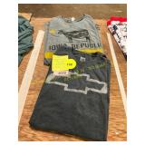 2ct XL Men s Graphic T s(GM, IA Republic)